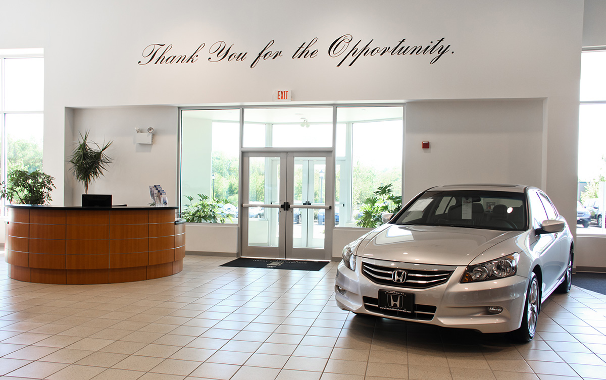 Customer reception and lounge area inside Hamilton Honda in Hamilton, NJ