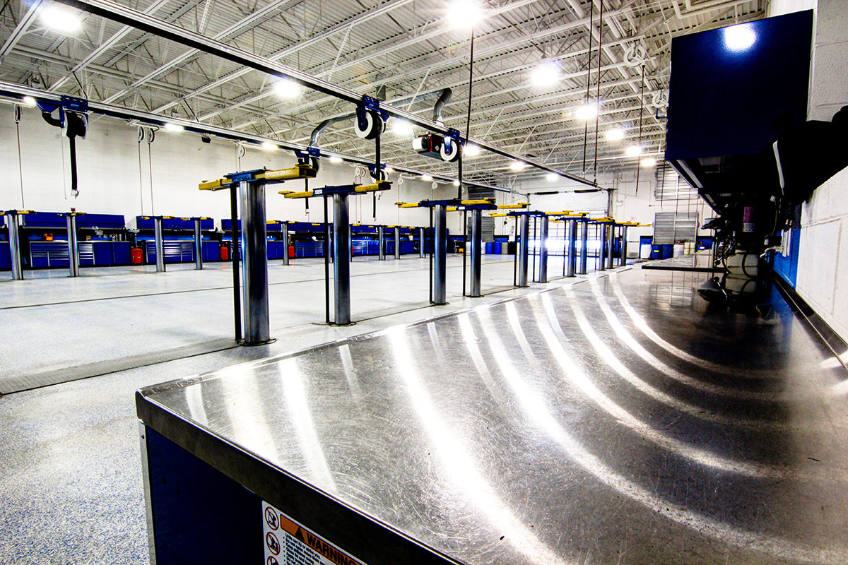 Service and parts counter at Hamilton Honda in Hamilton, NJ